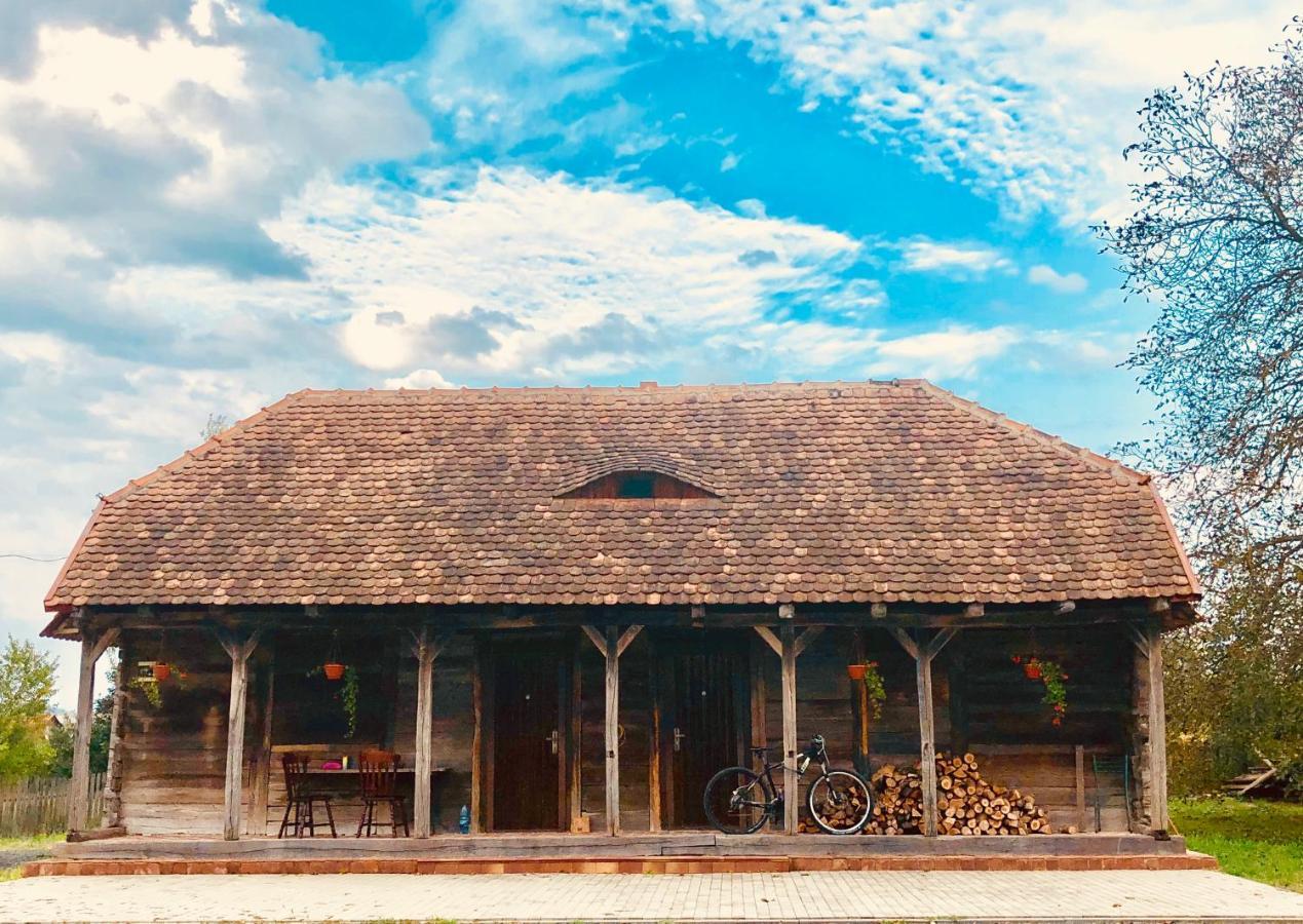 La Muzeu Villa Bata Exterior photo